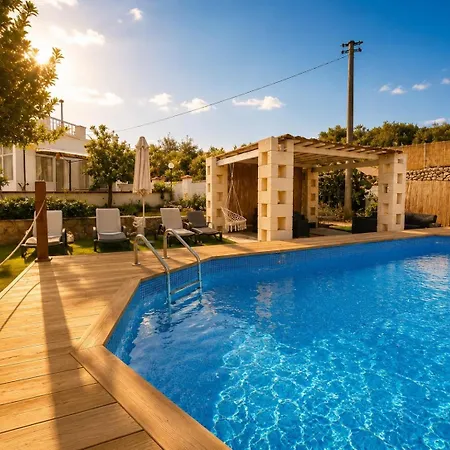 Trullo Simona - Luxury Relax House オストゥーニ